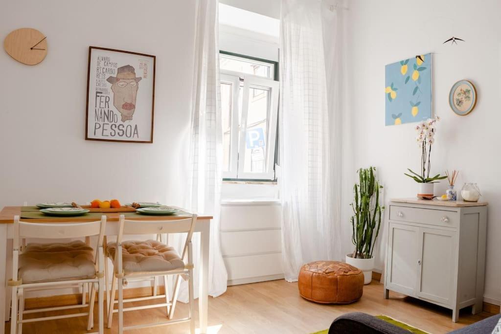Two Bedroom Cozy Flat By River In Quiet Art Zone Lissabon Buitenkant foto