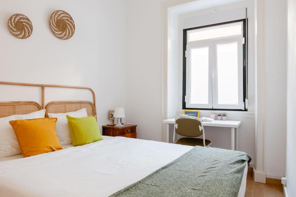 Two Bedroom Cozy Flat By River In Quiet Art Zone Lissabon Buitenkant foto